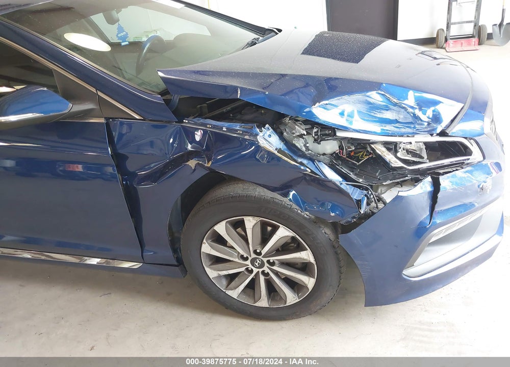2015 HYUNDAI SONATA SPORT VIN: 5NPE34AF9FH095225