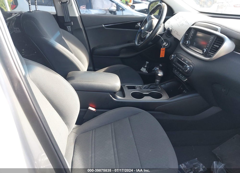 2019 KIA SORENTO 3.3L S VIN: 5XYPG4A5XKG600078