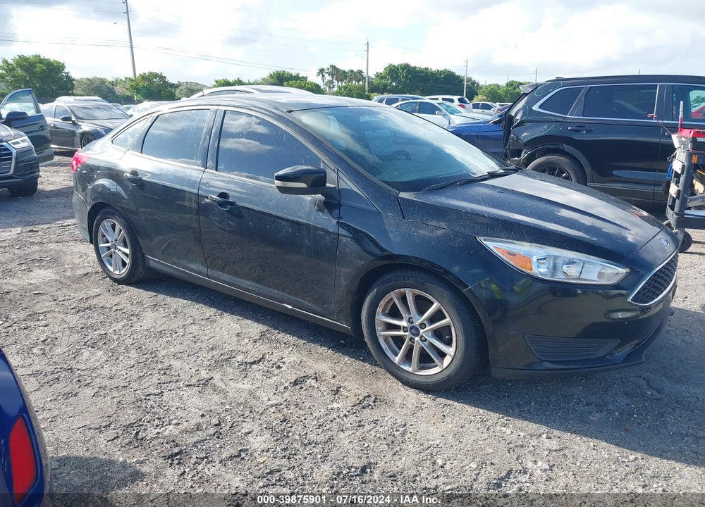 2016 FORD FOCUS SE VIN: 1FADP3F29GL241920
