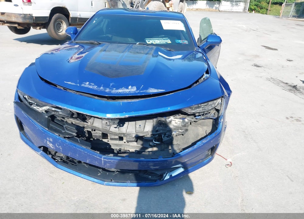 2019 CHEVROLET CAMARO 1LT VIN: 1G1FB1RS8K0117948