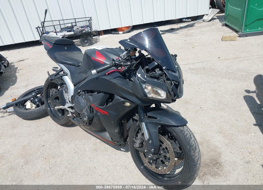 2008 HONDA CBR600 RR VIN: JH2PC40098M105192