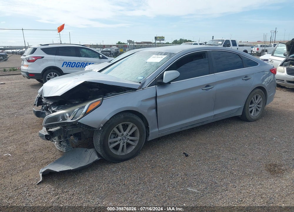 2015 HYUNDAI SONATA SE VIN: 5NPE24AF6FH135702