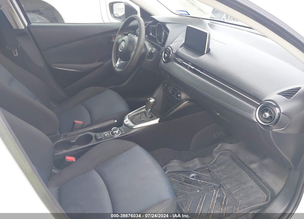 2018 TOYOTA YARIS IA VIN: 3MYDLBYVXJY324540