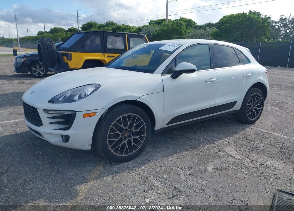 2018 PORSCHE MACAN SPORT EDITION VIN: WP1AA2A5XJLB22855