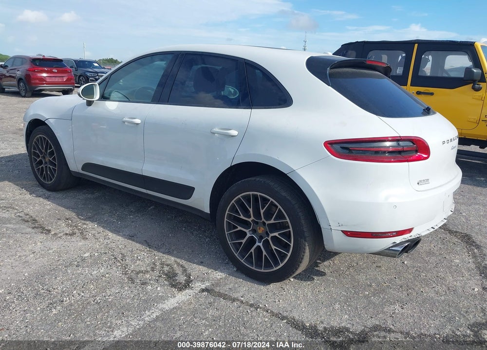 2018 PORSCHE MACAN SPORT EDITION VIN: WP1AA2A5XJLB22855