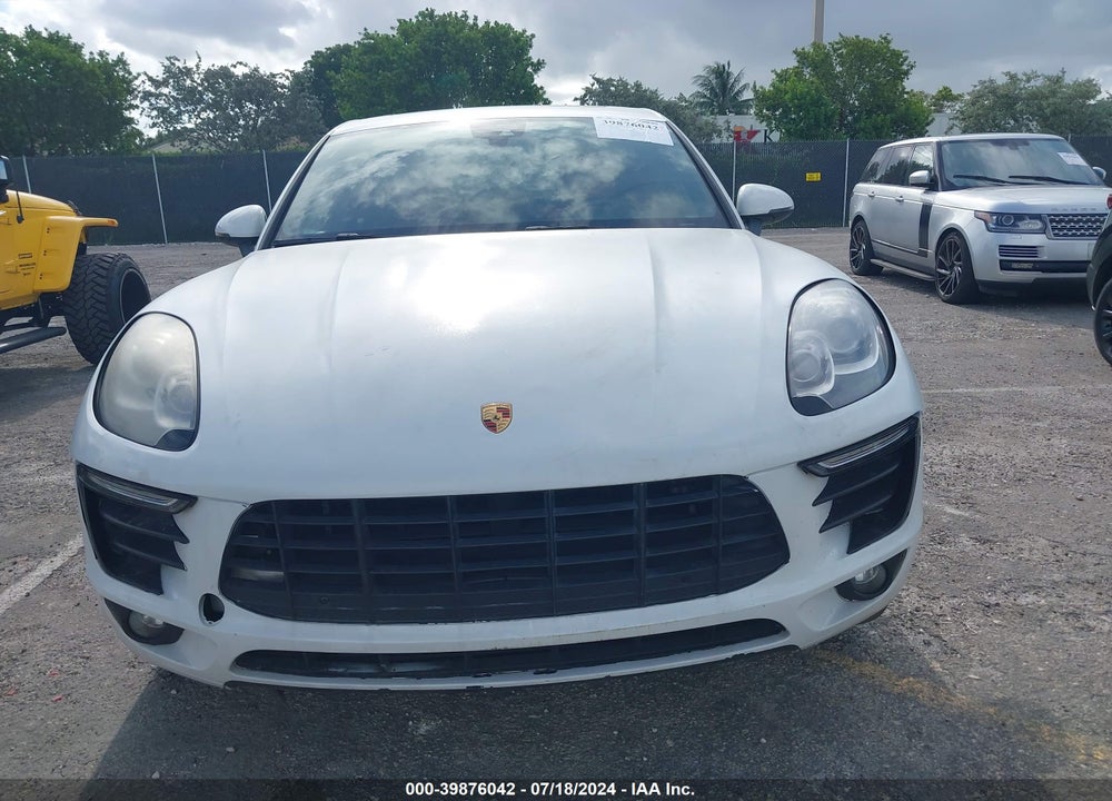 2018 PORSCHE MACAN SPORT EDITION VIN: WP1AA2A5XJLB22855