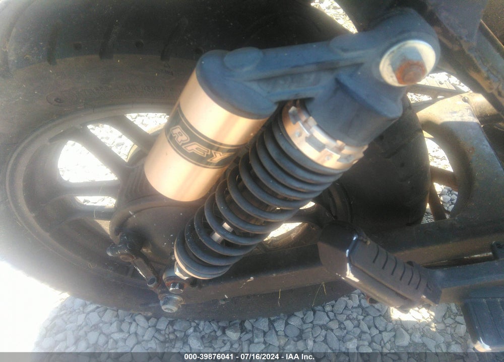 1985 HONDA CB650 SC VIN: JH2RC1301FM207151
