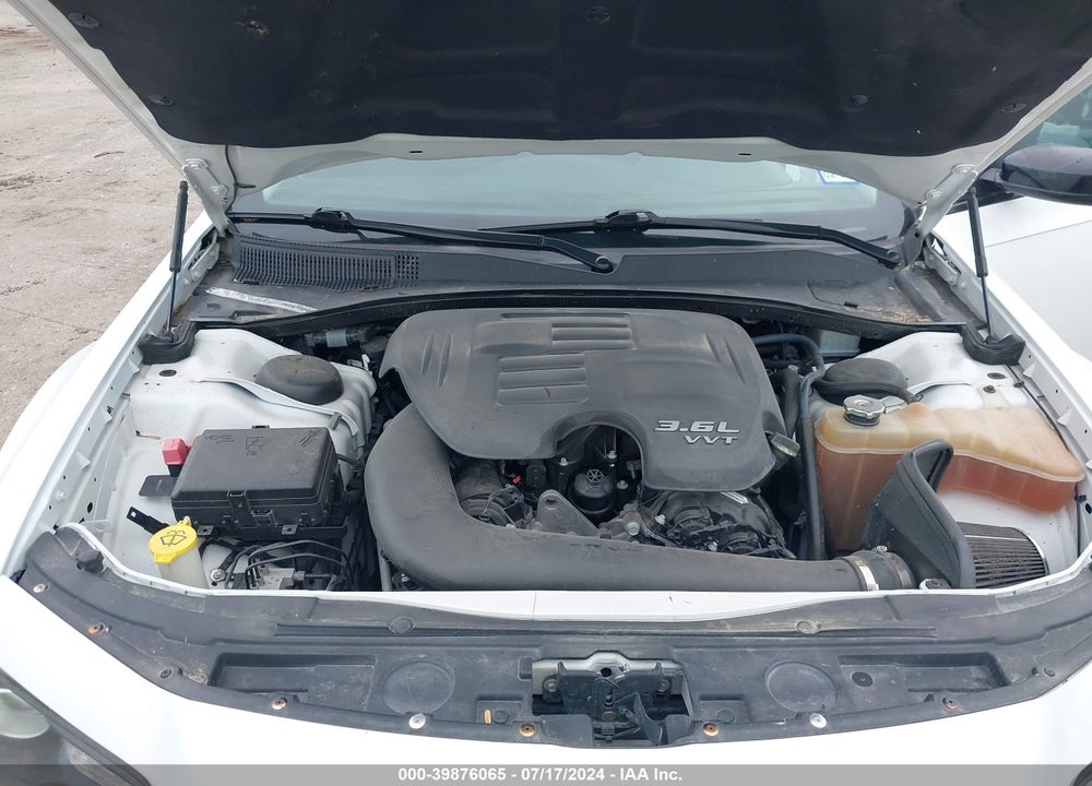 2019 CHRYSLER 300 TOURING VIN: 2C3CCAAG3KH676757