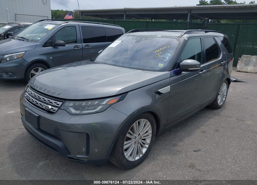 2017 LAND ROVER DISCOVERY HSE VIN: SALRRBBV1HA005532