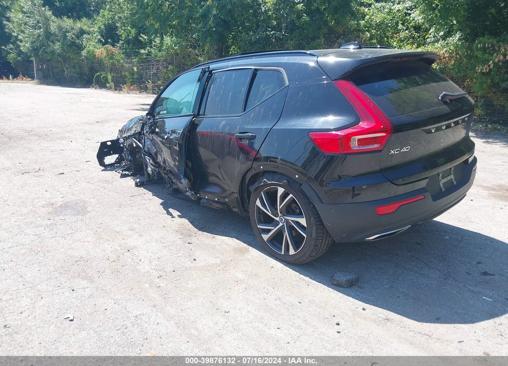 2019 VOLVO XC40 T5 R-DESIGN VIN: YV4162UM4K2113823