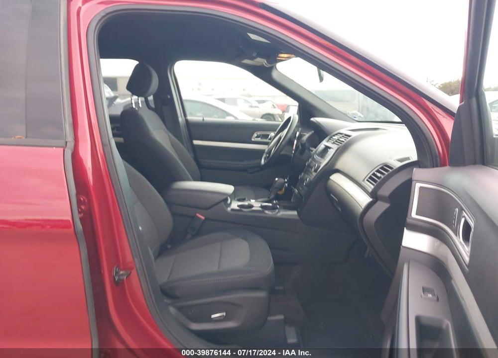 2017 FORD EXPLORER XLT VIN: 1FM5K7D83HGD11770