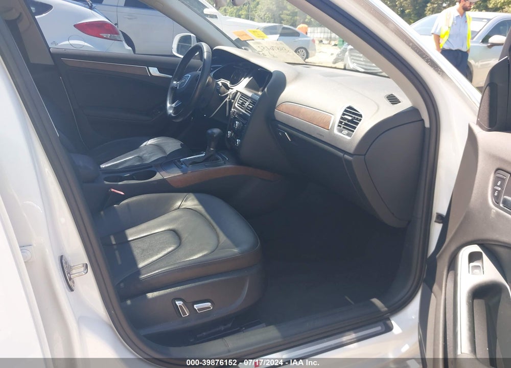 2015 AUDI A4 2.0T PREMIUM VIN: WAUAFAFL2FN007146