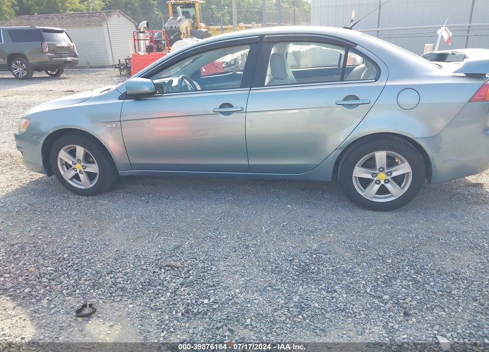 2008 MITSUBISHI LANCER DE/ES VIN: JA3AU26U08U037762