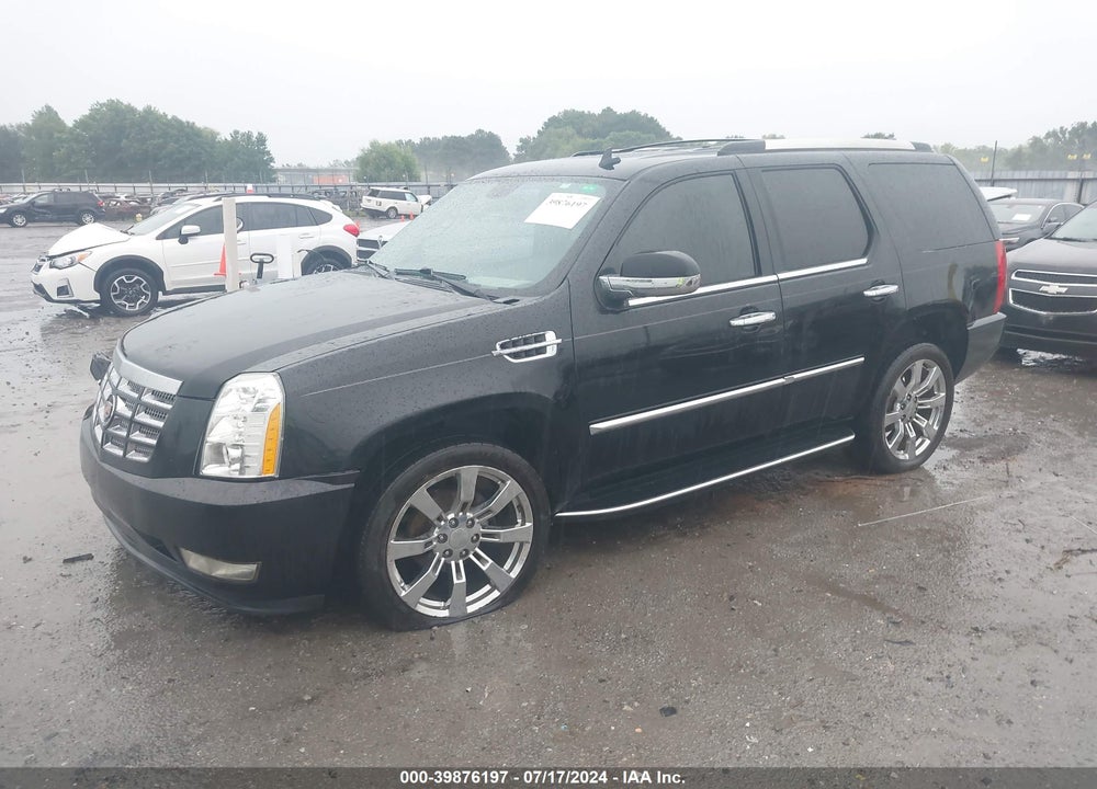 2013 CADILLAC ESCALADE LUXURY VIN: 1GYS4BEF0DR146786