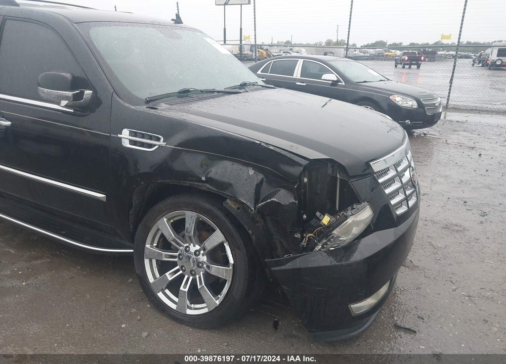 2013 CADILLAC ESCALADE LUXURY VIN: 1GYS4BEF0DR146786