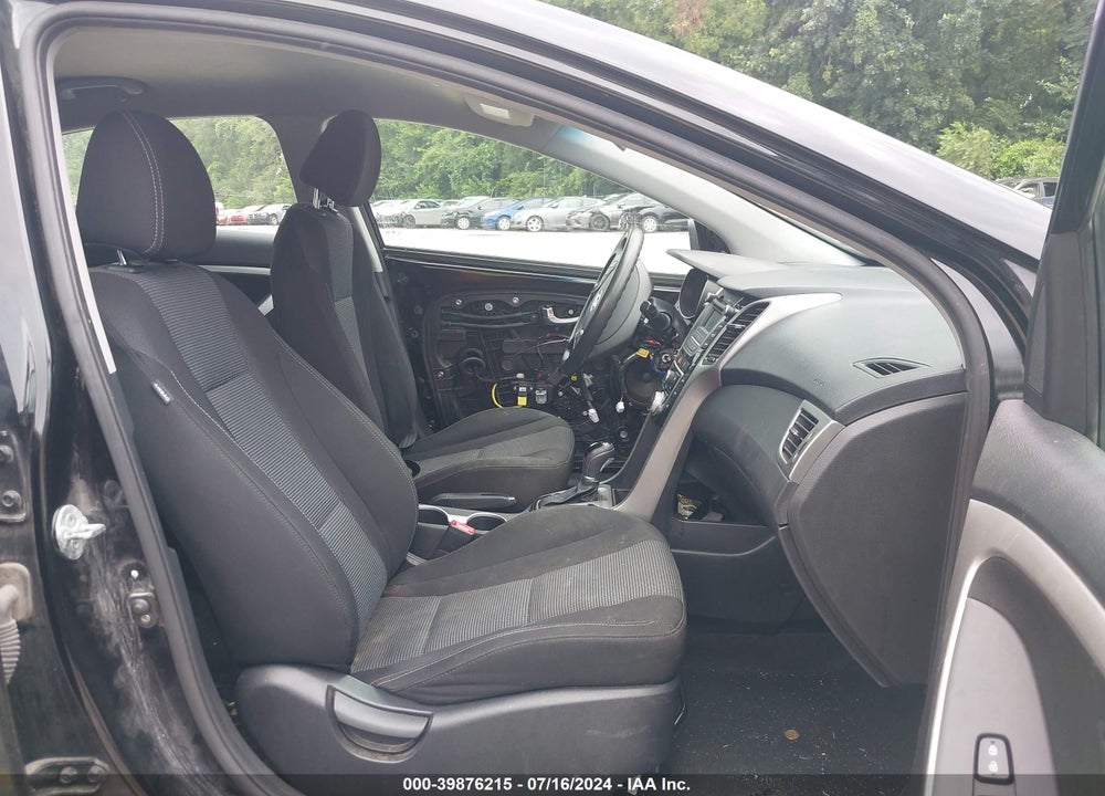 2014 HYUNDAI ELANTRA GT VIN: KMHD35LH6EU228586