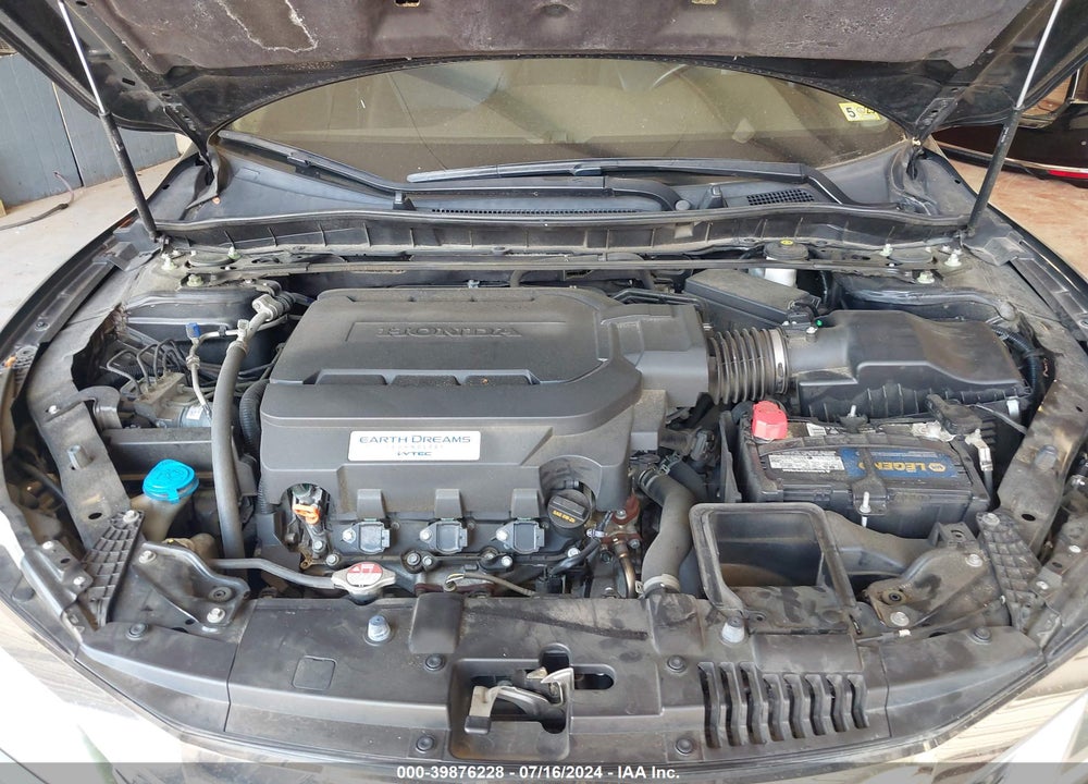 2017 HONDA ACCORD TOURING V6 VIN: 1HGCR3F91HA037561