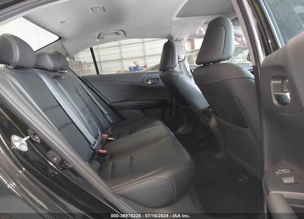 2017 HONDA ACCORD TOURING V6 VIN: 1HGCR3F91HA037561