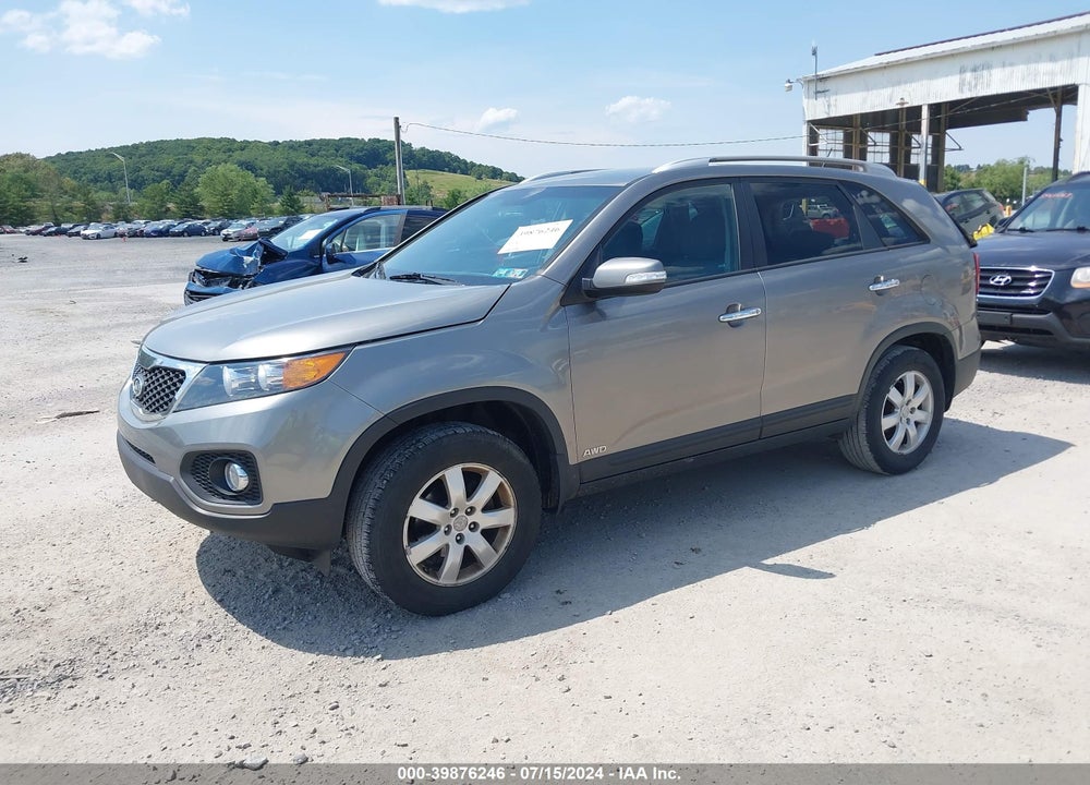2012 KIA SORENTO LX VIN: 5XYKTCA69CG194255