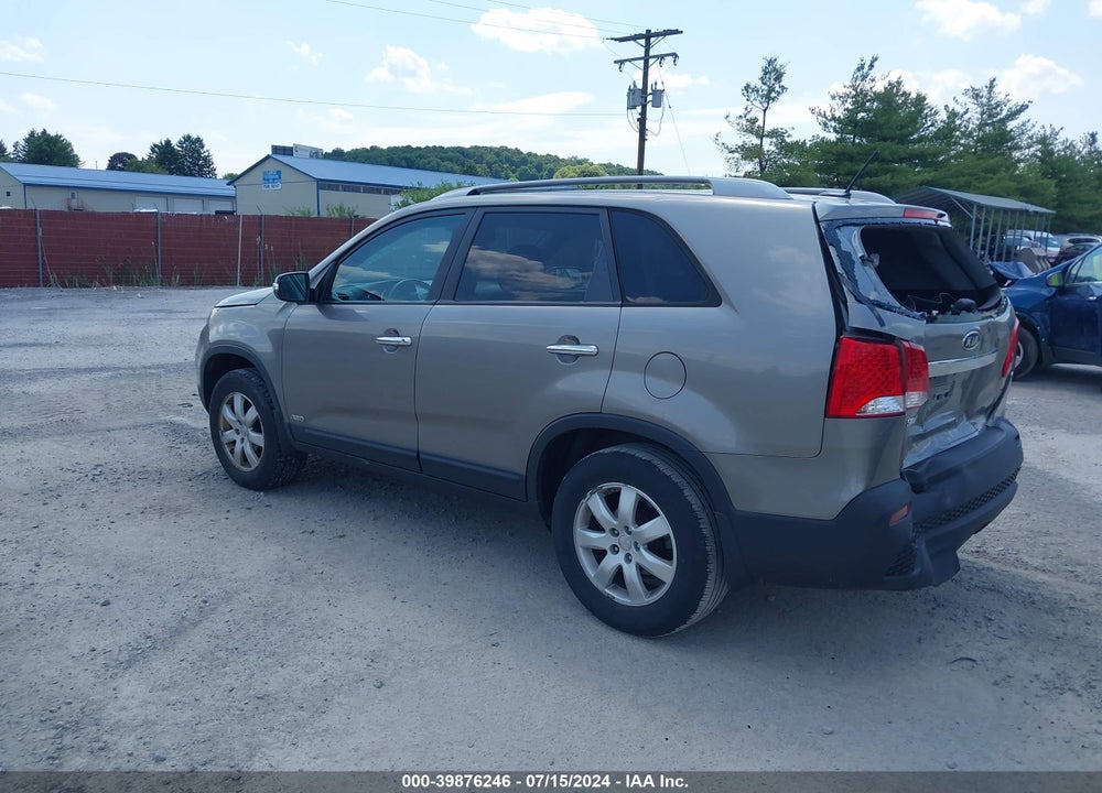 2012 KIA SORENTO LX VIN: 5XYKTCA69CG194255