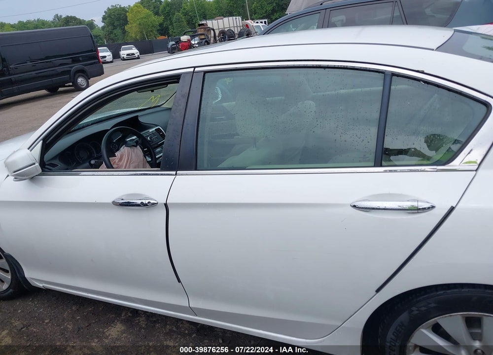 2015 HONDA ACCORD EX VIN: 1HGCR2F71FA183481