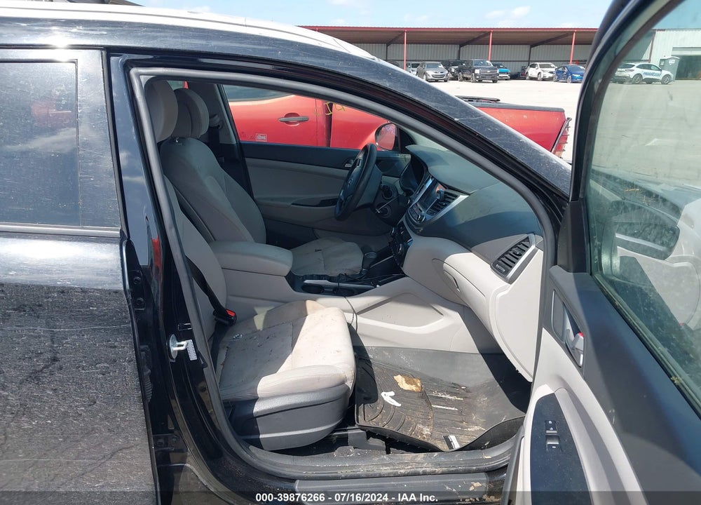 2018 HYUNDAI TUCSON SEL VIN: KM8J33A47JU660069