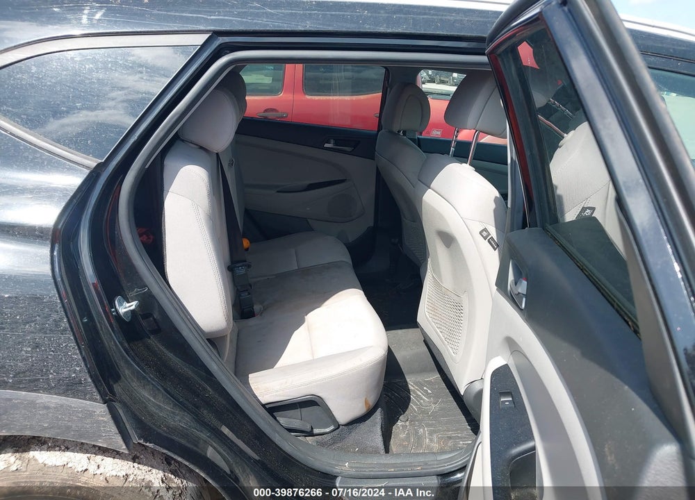 2018 HYUNDAI TUCSON SEL VIN: KM8J33A47JU660069