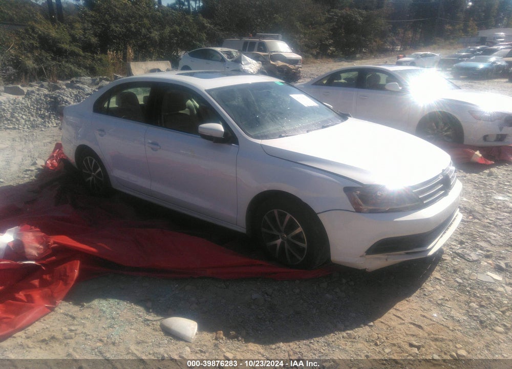 2017 VOLKSWAGEN JETTA 1.4T SE VIN: 3VWDB7AJ1HM235329
