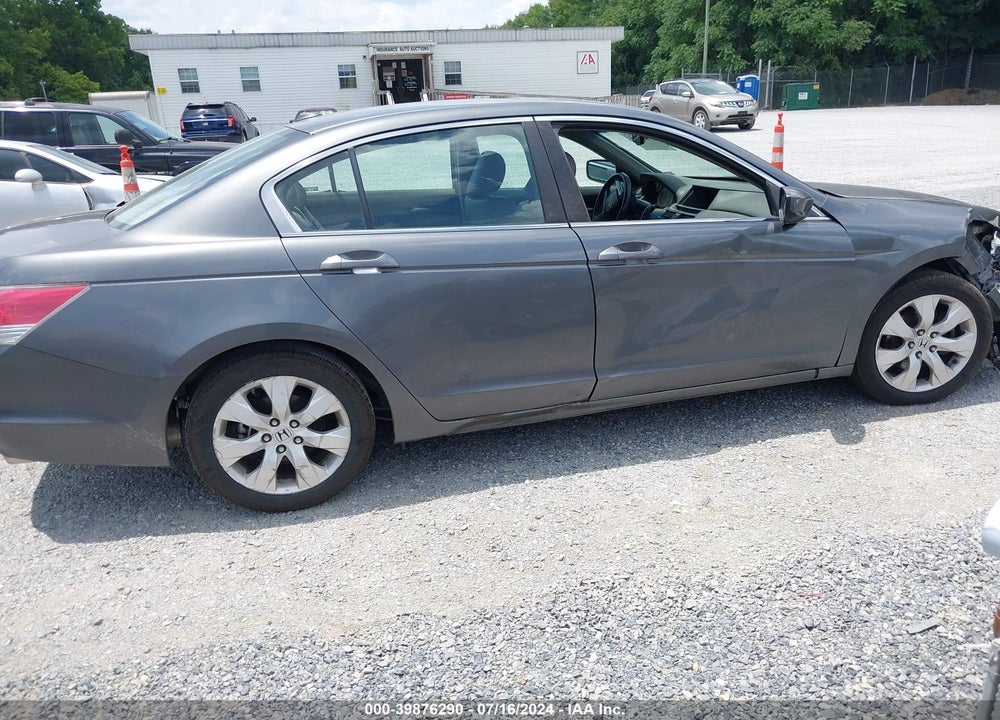 2008 HONDA ACCORD 2.4 EX-L VIN: 1HGCP268X8A117562