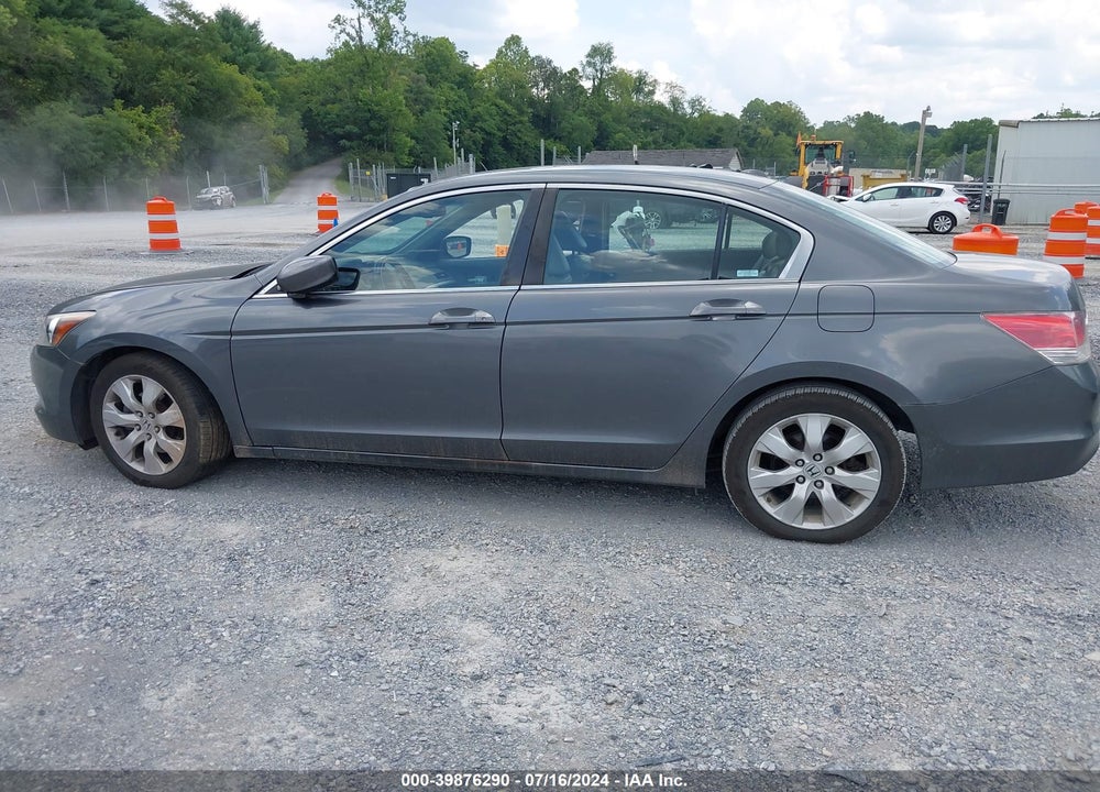 2008 HONDA ACCORD 2.4 EX-L VIN: 1HGCP268X8A117562