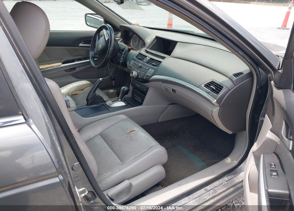 2008 HONDA ACCORD 2.4 EX-L VIN: 1HGCP268X8A117562