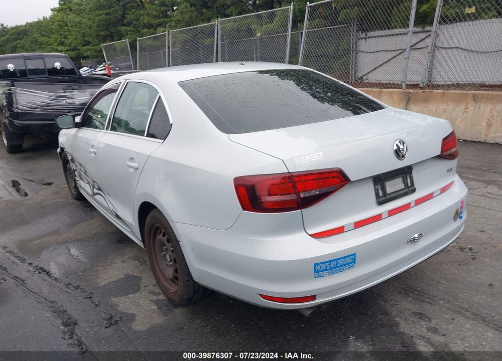 2017 VOLKSWAGEN JETTA 1.4T S VIN: 3VW2B7AJ1HM239971