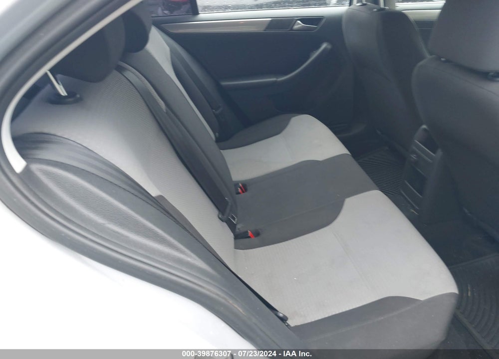 2017 VOLKSWAGEN JETTA 1.4T S VIN: 3VW2B7AJ1HM239971