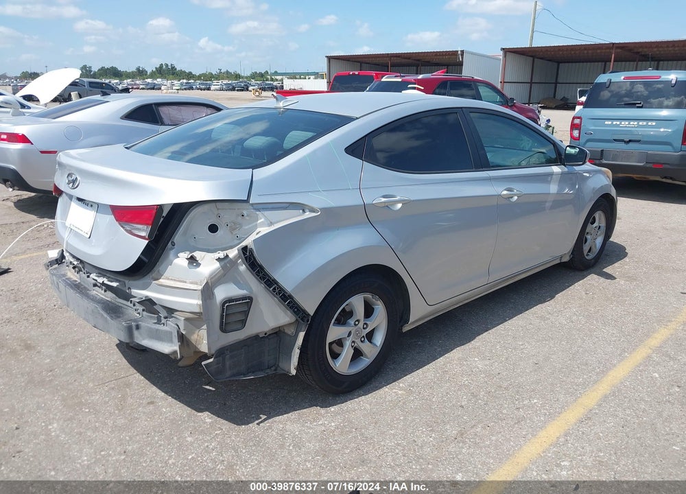 2015 HYUNDAI ELANTRA SE VIN: KMHDH4AE6FU326927