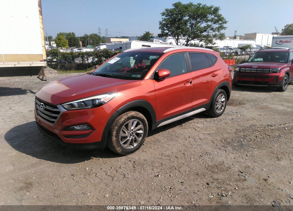 2017 HYUNDAI TUCSON SE VIN: KM8J33A41HU518472