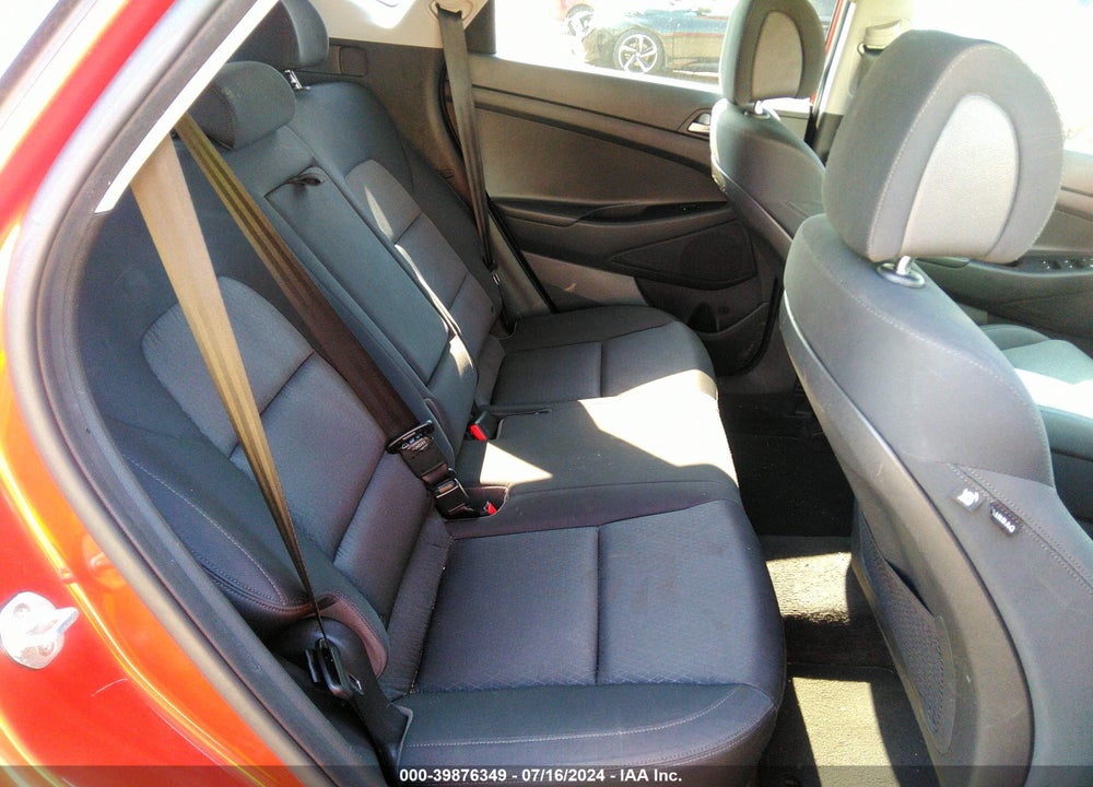 2017 HYUNDAI TUCSON SE VIN: KM8J33A41HU518472