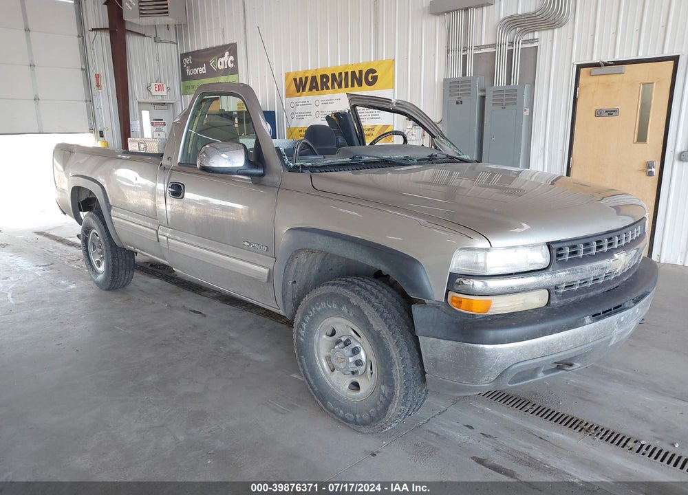 2000 CHEVROLET SILVERADO 2500 LS VIN: 1GCGK24U1YZ264322