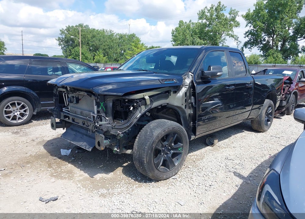 2022 RAM 1500 BIG HORN QUAD CAB 4X4 6'4 BOX VIN: 1C6RRFBG5NN238292