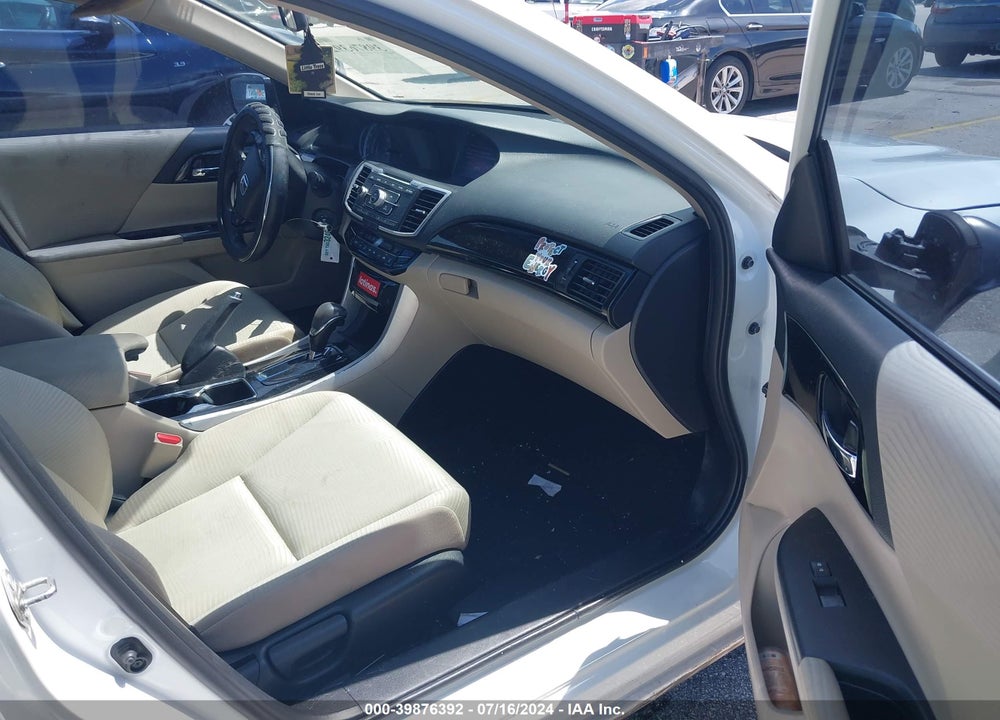 2017 HONDA ACCORD VIN: 1HGCR2F32HA280950