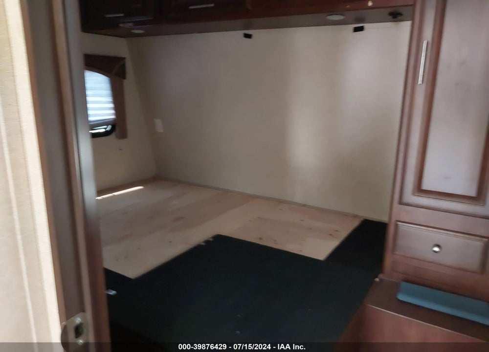 2014 ECLIPSE STELLER VIN: 5LZBT2724ER042227