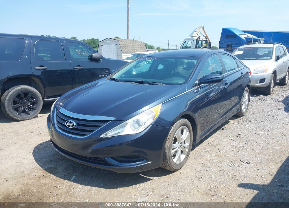 2014 HYUNDAI SONATA GLS VIN: 5NPEB4AC7EH864201