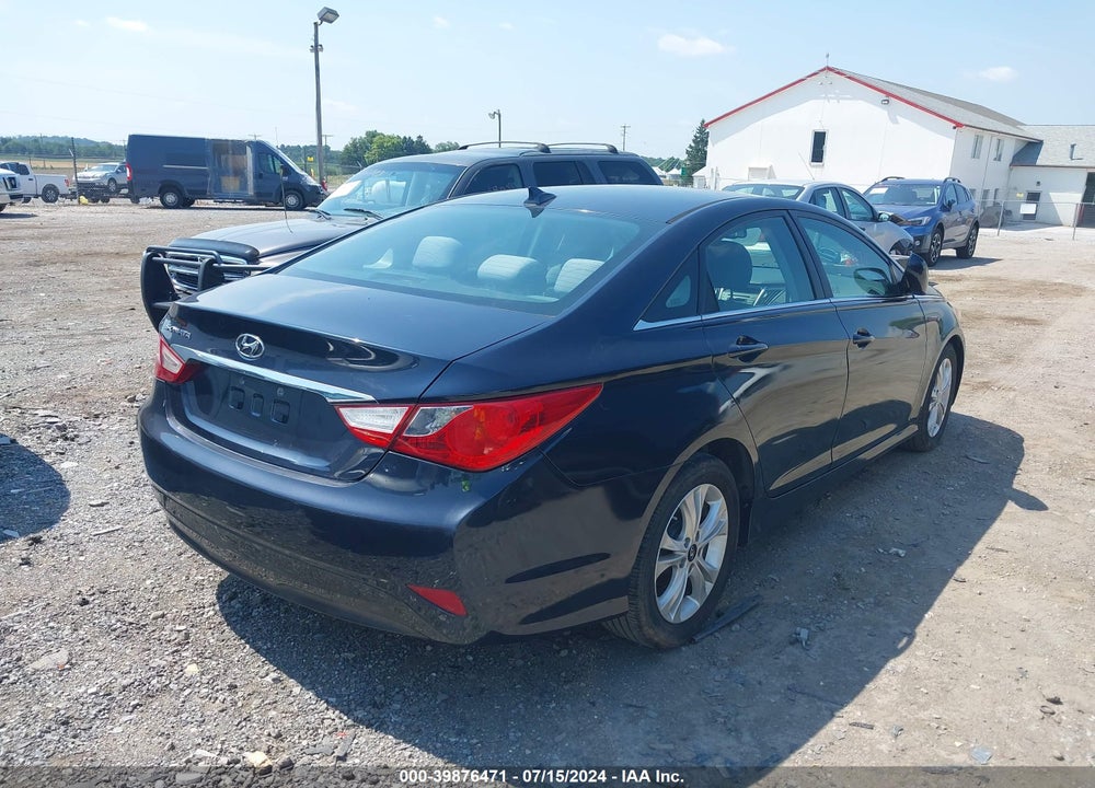 2014 HYUNDAI SONATA GLS VIN: 5NPEB4AC7EH864201