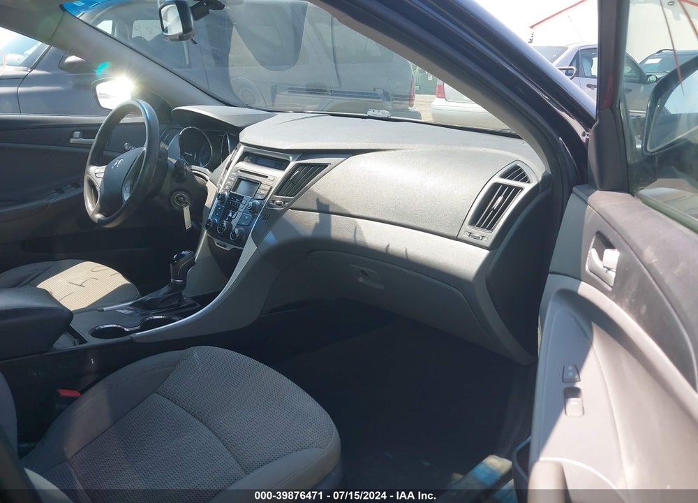 2014 HYUNDAI SONATA GLS VIN: 5NPEB4AC7EH864201
