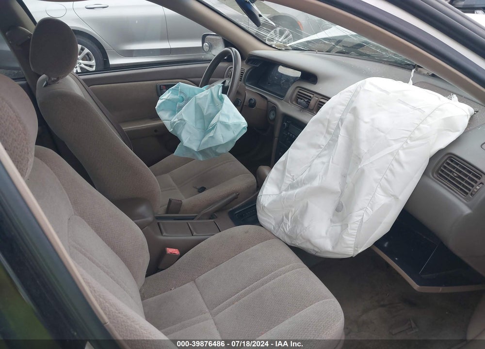 2001 TOYOTA CAMRY LE V6 VIN: 4T1BF22KX1U958781