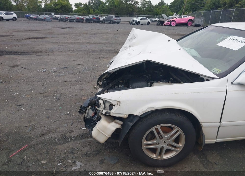 2001 TOYOTA CAMRY LE V6 VIN: 4T1BF22KX1U958781