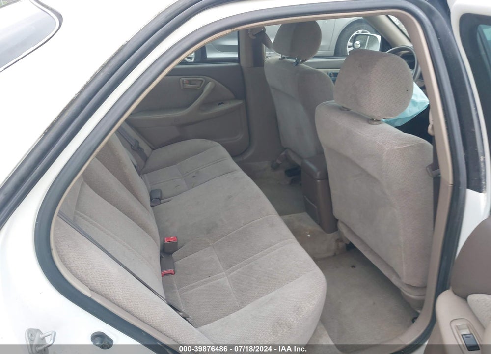 2001 TOYOTA CAMRY LE V6 VIN: 4T1BF22KX1U958781