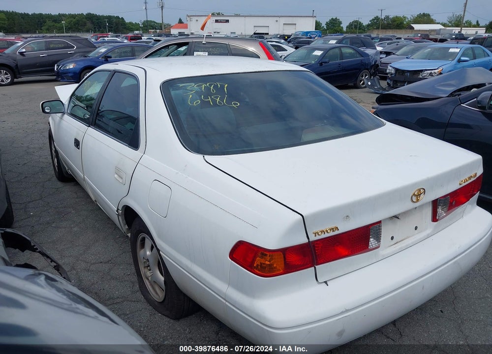 2001 TOYOTA CAMRY LE V6 VIN: 4T1BF22KX1U958781