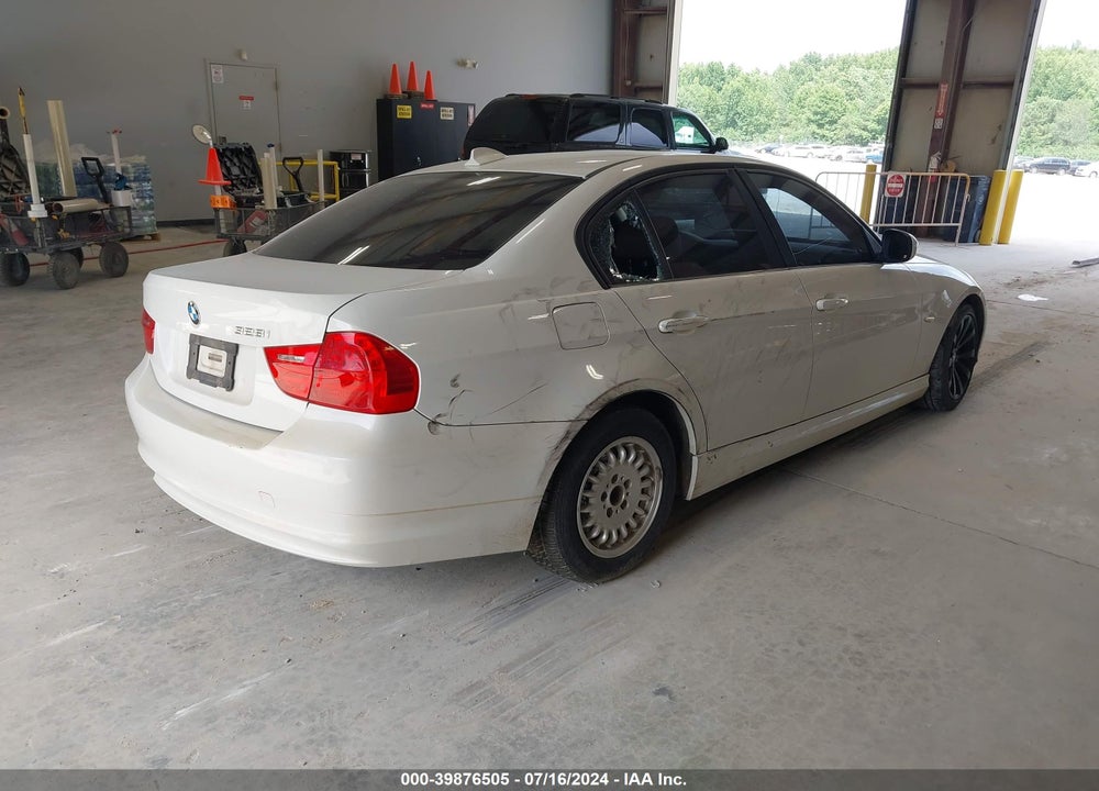 2011 BMW 328I VIN: WBAPH7C56BE677872