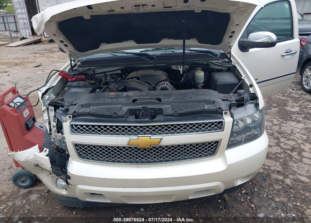 2014 CHEVROLET SUBURBAN 1500 LTZ VIN: 1GNSKKE7XER127238