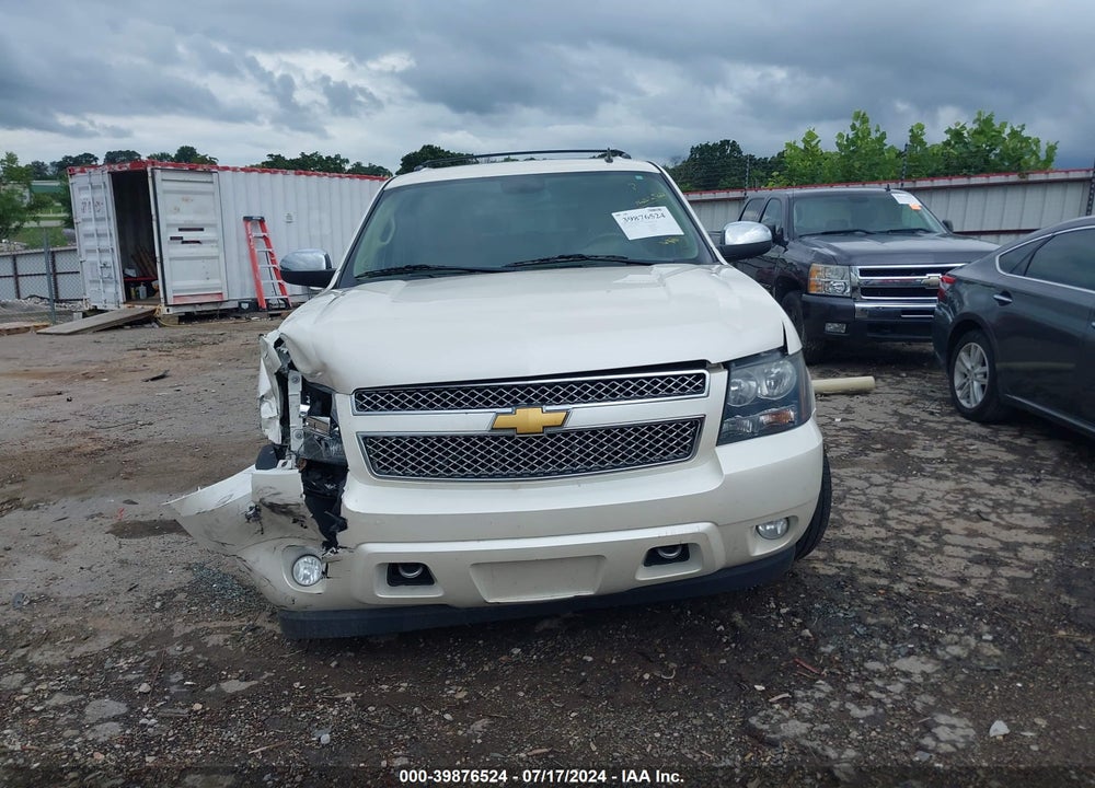 2014 CHEVROLET SUBURBAN 1500 LTZ VIN: 1GNSKKE7XER127238